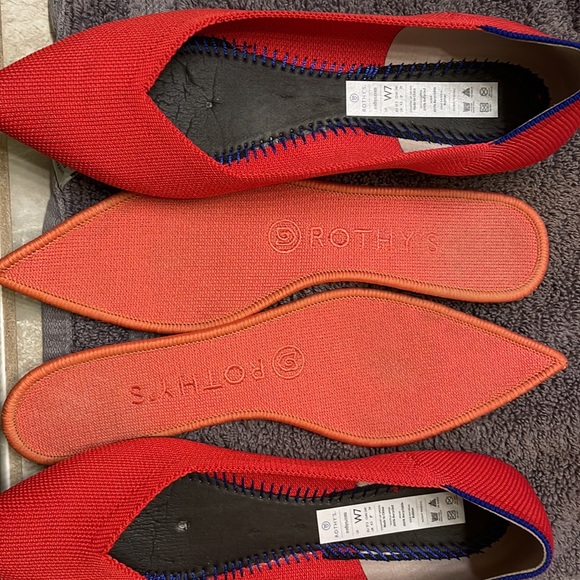 Rothy’s pointed flats. Used a couple times with some light scuffs on the side. - Picture 7 of 7
